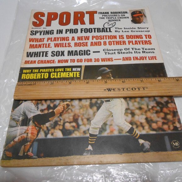 VTG SPORT MAGAZINE ROBERTO CLEMENTE PIRATES COVER FRANK ROBINSON DECEMBER 1967 - Picture 4 of 9